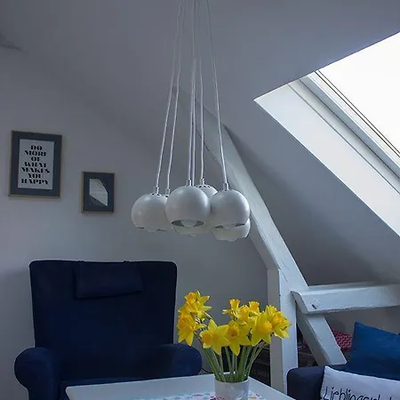 Apartment Stadtflucht-lueneburg-charmante-innenstadtwohnung-vorderhaus-og-dg *