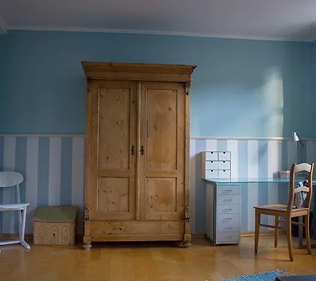 Apartment Stadtflucht-lueneburg-charmante-innenstadtwohnung-vorderhaus-og-dg *
